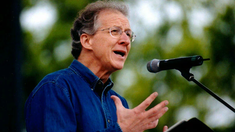 <h1>April 23: John Piper on Jonathan Edwards</h1>The Glory of God and the Gladness of Man: Essential Affections in Edwards and the Life of the Church 2013/10/piper_john_hi-res-action.jpg piper